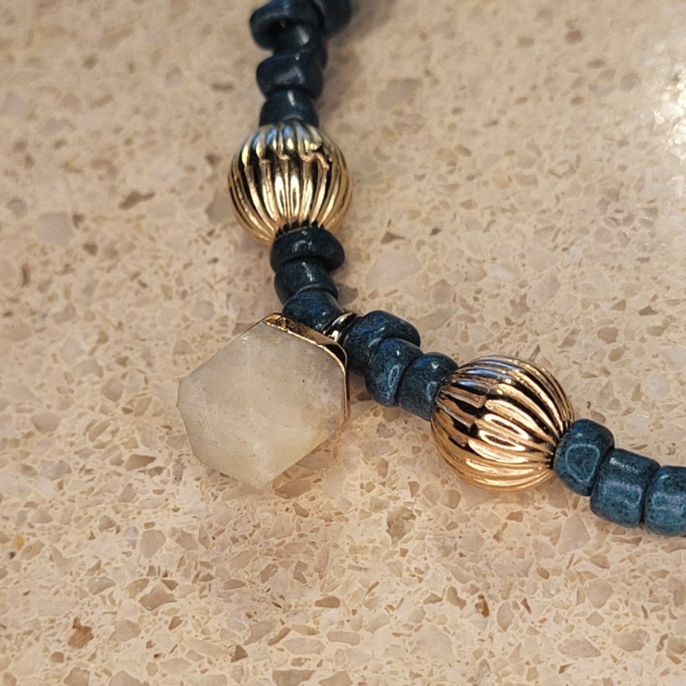 Quatrz Stone Handmade Beaded Bracelet